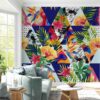 ALIPRINT Papier peint géométrique tropical coloré avec motifs de fleurs exotiques et feuillage vert, ajoutant une atmosphère vibrante et moderne au salon. Algerie