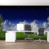 ALIPRINT Bureau moderne avec paysage mural ciel étoilé, nuages et prairie verte, chaise noire élégante et plante d'intérieur pour une ambiance naturelle. Algerie