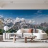 ALIPRINT Papier peint de montagnes majestueuses avec canapé élégant, table basse et fauteuil moderne. Décoration d'intérieur nature et design alpin. Algerie