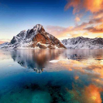 ALIPRINT Montagnes enneigées au coucher du soleil, reflétées dans un lac cristallin, paysage naturel époustouflant pour fond d'écran. Algerie