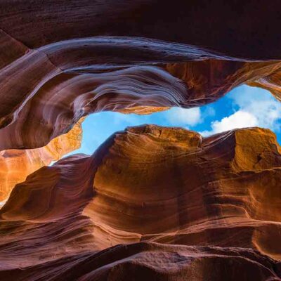 ALIPRINT Vue spectaculaire du canyon Antelope, ciel bleu à travers les formations rocheuses sculptées, idéal pour le papier peint naturel. Algerie